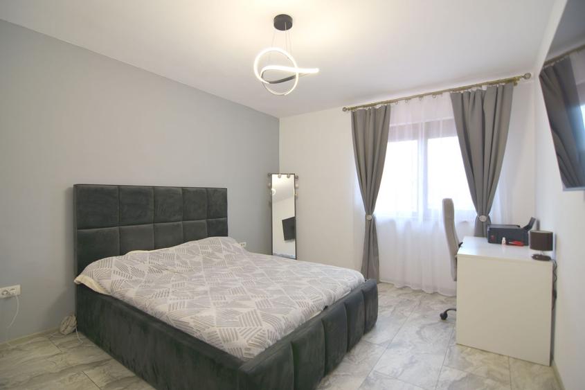 Casă individuală cu 4 camere cu Teren 430 Mp în Ghirodei