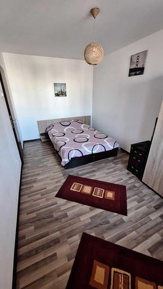 Apartament cu 2 camere decomandat în Calea București