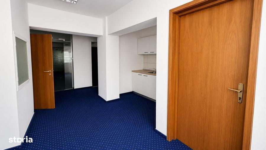Apartament cu 4 camere în Central