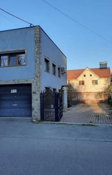 Casa P+E, teren 800mp, garaj si beci, Clocociov - 1