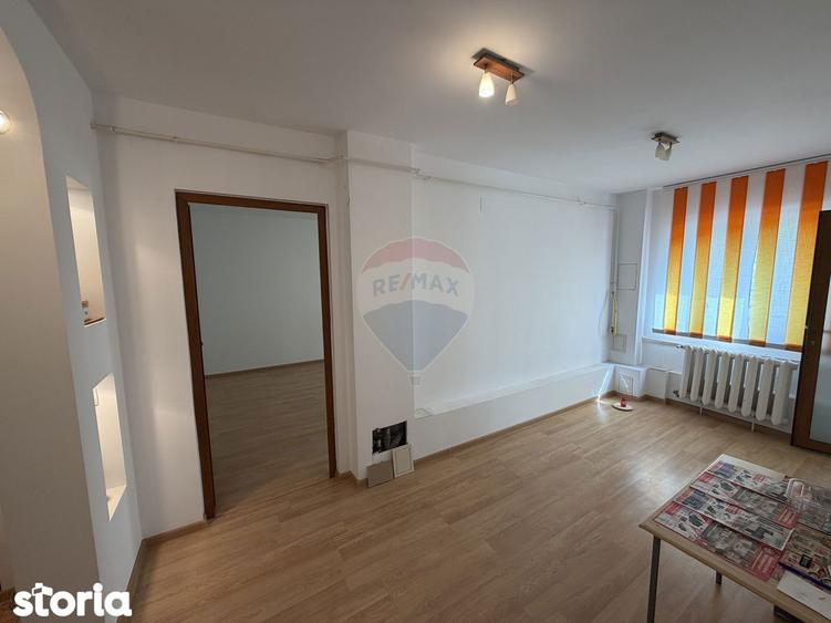 Apartament doua camere et 1 - 5
