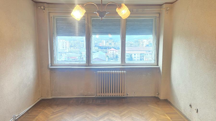 Vand apartament 2 camere in Deva, zona Piata, ITM, Directia Silvica, decomandat, - 2