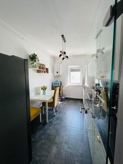 Apartament cu 3 camere, mobilat în Hipodrom 4