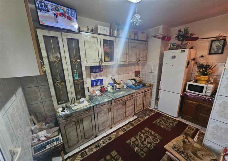 Resita, 2 Cam. Cf. 1, Mobilat Utilat, Bulevard, Micro 2 - 5