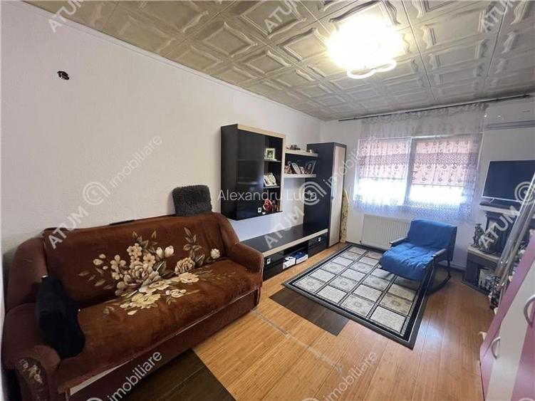 Apartament mobilat si utilat cu 3 camere zona Lazaret din Sibiu Apartament mobilat si utilat cu 3 camere zona Lazaret din Sibiu