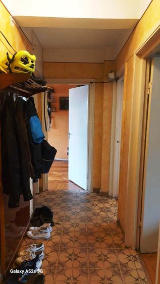 Proprietar vând apartament 3 camere, în Cluj-Napoca, aleea Băița nr. 4 - 6