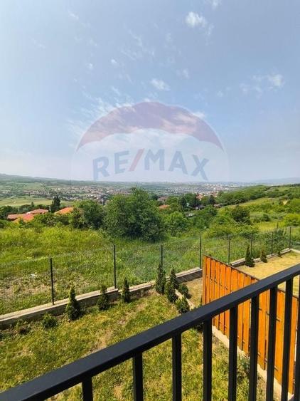 Casă 4 camere de inchiriat in Borhanci - 36