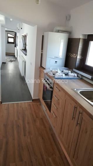Apartament 3 camere in vila | Curte | Ideal pentru firme Apartament 3 camere in vila | Curte | Ideal pentru firme