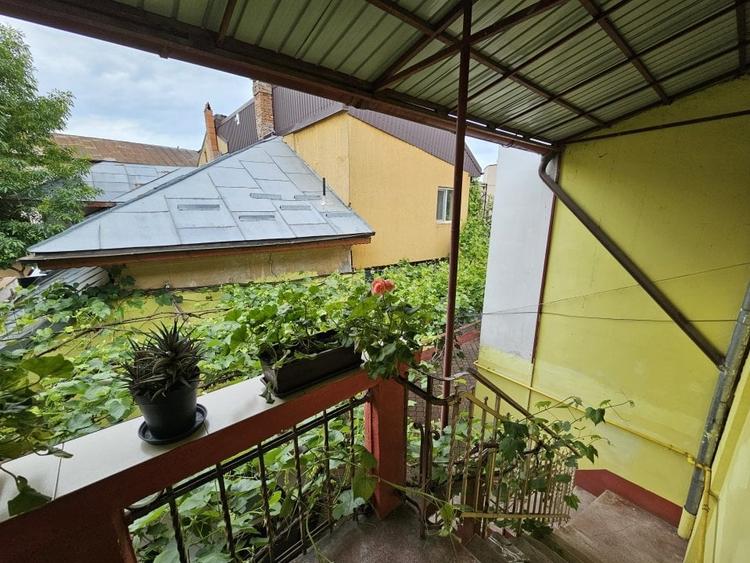 VILĂ DE VANZARE - ZONA EROII REVOLUȚIEI / PARCUL CAROL - 11