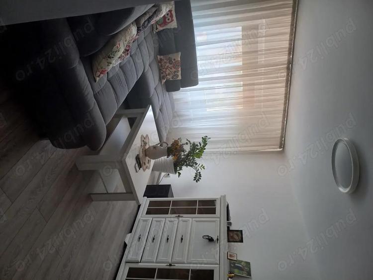 Schimb apartament 3 camere, transformat in 4, cu apartament 2 camere +diferen?a - 10