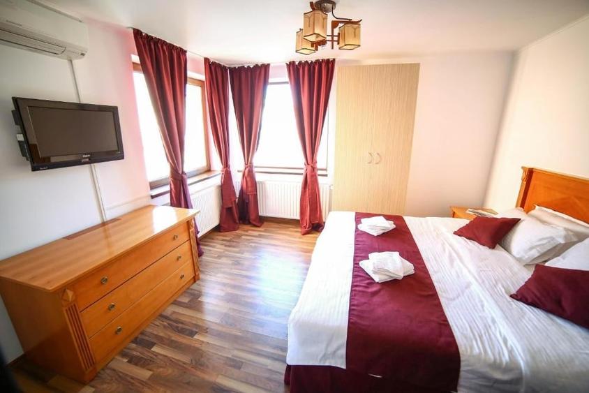 VILA 14 CAMERE, 14 BAI ZONA ROND GEORGE COSBUC, ACTUAL AIRBNB- BIROURI, OCAZIE - 1