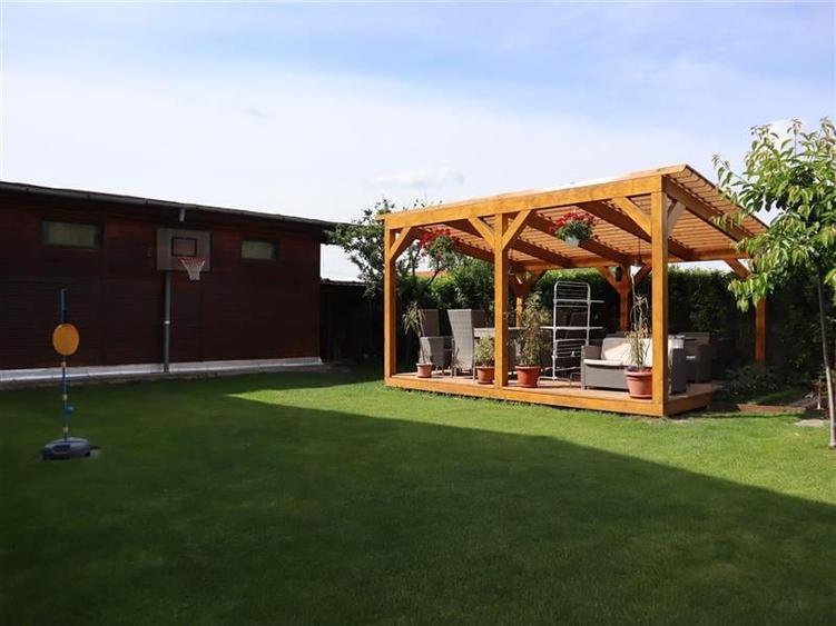 Vila/Casa cu teren generos langa Padurea Verde intrare Dumbravita - 2