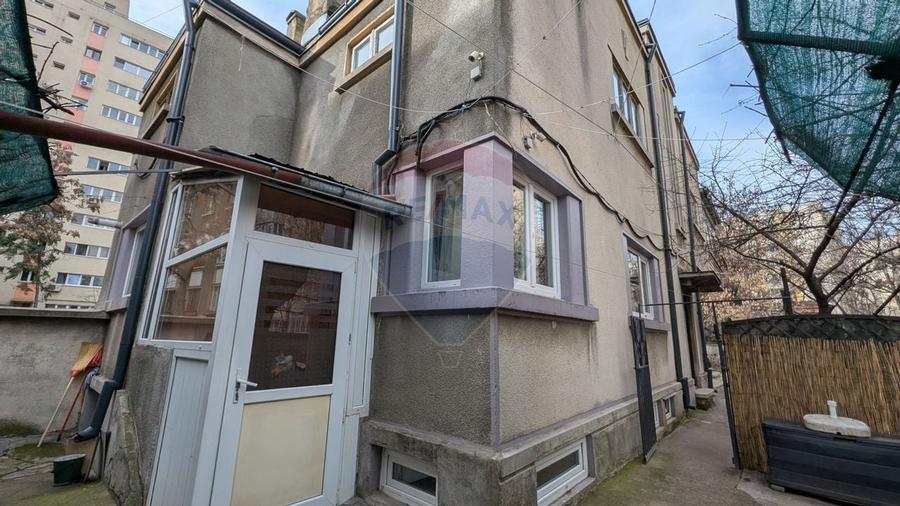 Vânzare Casă / Vilă cu 11 camere  în zona Iancului - 46