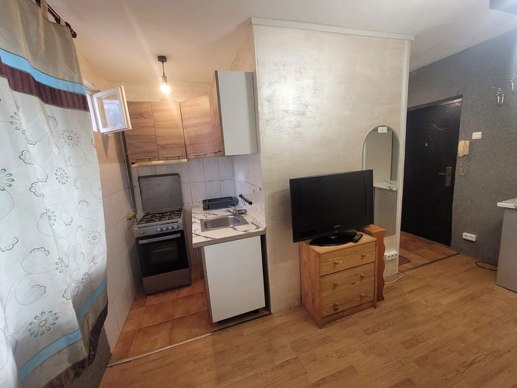 Inchiriez garsoniera cocheta Mall Vitan - 3