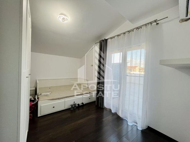 Apartament cu trei camere , decomandat , cu terasa ,in Giroc - 8