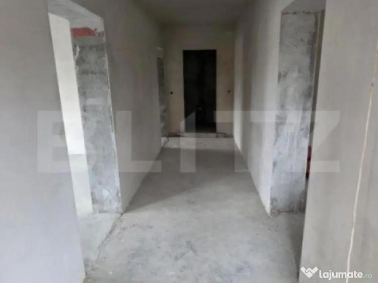 Doua case de vanzare, curte comuna, 4 camer 110mp, 50 ari - 5