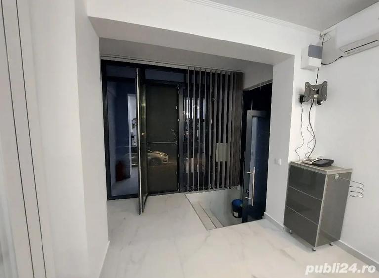 Inchiriez spa?iu comercial in suprafa?a de 40 mp-Ostroveni - 1