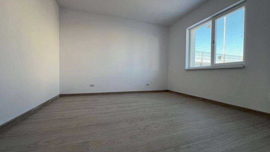 Casă individuală modernă, parter finisat, teren 420 mp - 6