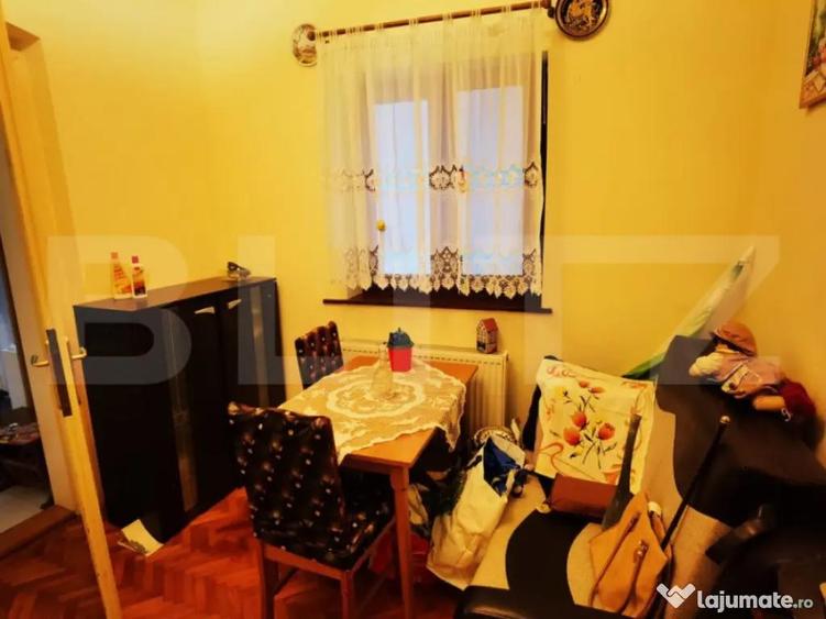 Casa, zona Balcescu-Elisabetin - 1
