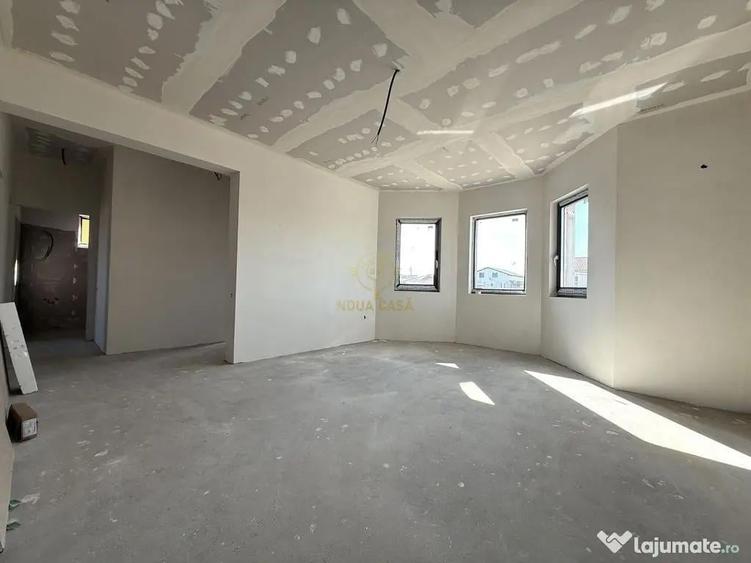 De Vanzare Casa 3 Dormitoare/Garaj/Terasa cu Teren Genero... - 1