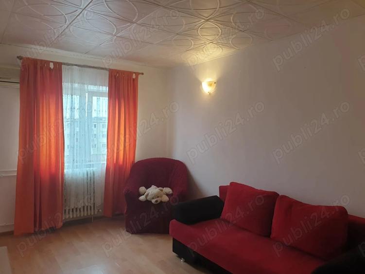 Vand apartament 2 camere, zona 9 mai - 1