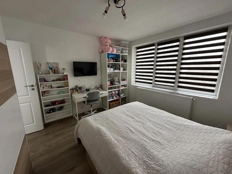 Apartament 2 camere, decomandat, 50 mp. suprafata utila - 10