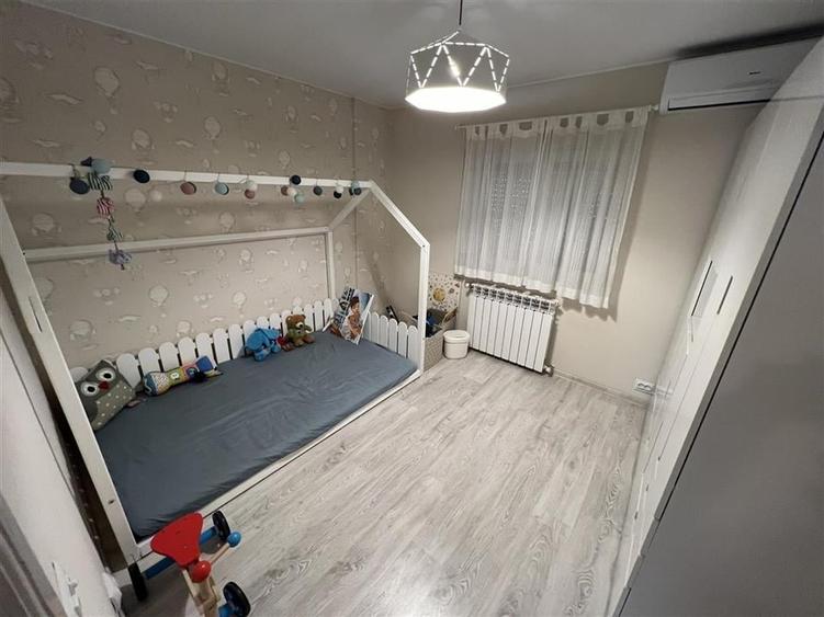 Ap 4 camere,renovat,3 AC, centrala, mobilat si utilat, Petre Liciu - 6