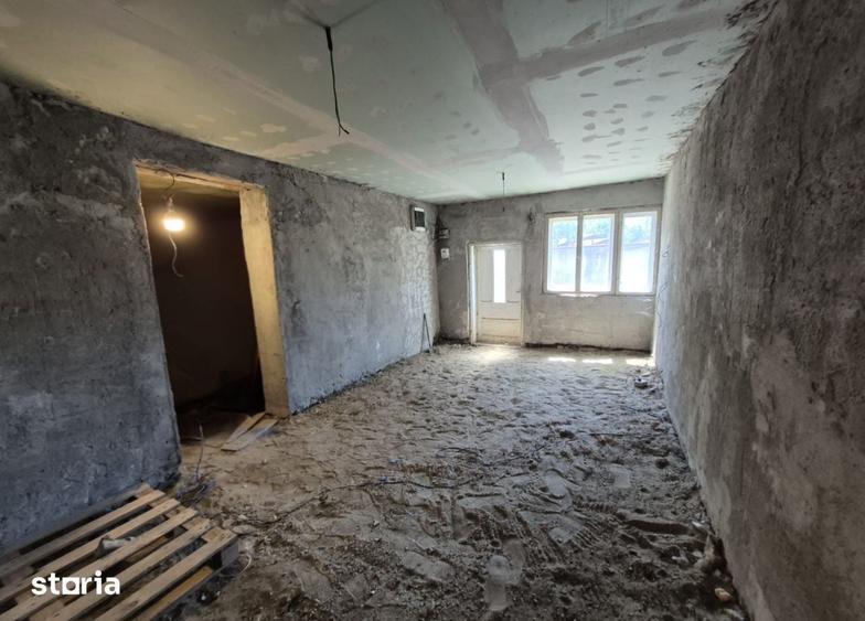 Casa 3 camere + , singur in curte - 7