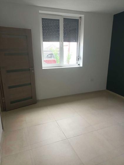 Inchiriez studio la casa, cu curte si acces separat Decebal 84, zona linistita - 6