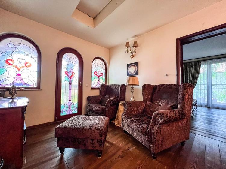 Особая вилла с садом площадью 1000 кв.м в жилом районе Куртя Домняска - 9