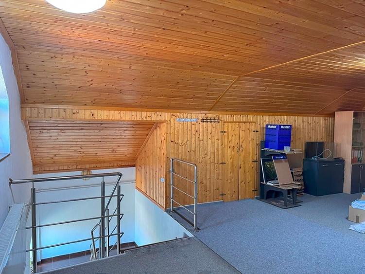 Cladire pretabila birouri, magazin online, sali de curs etc - 13