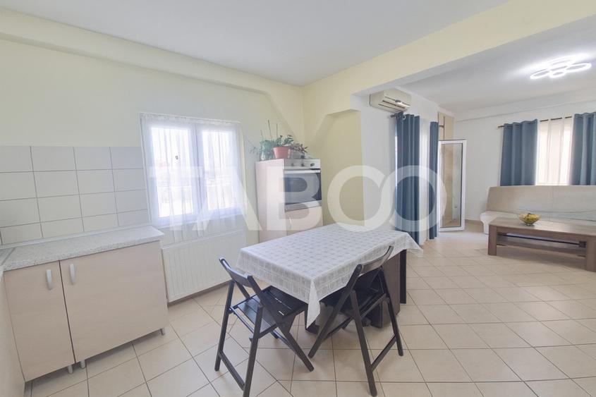 Apartament de vanzare 3 camere Terezian 70 mp utili plus balcon - 2