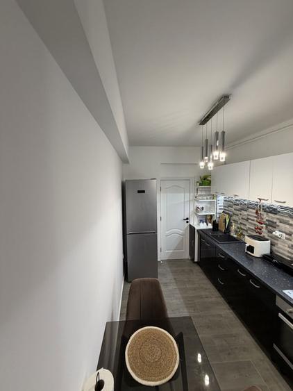 Apartament 2 camere de vanzare - 2