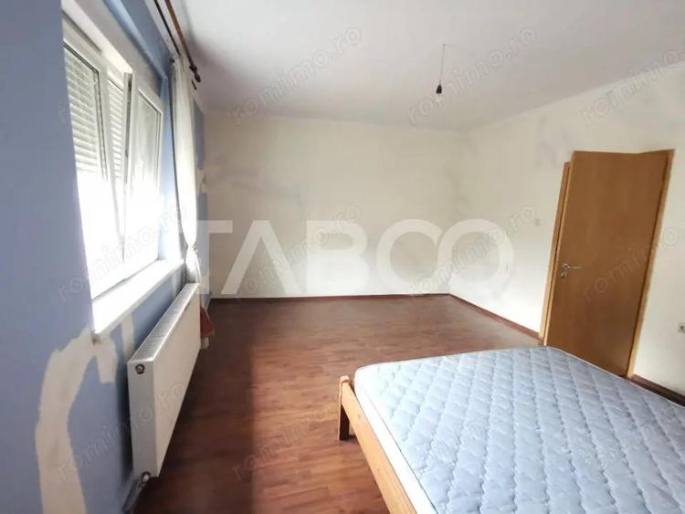 Casa de vanzare cu 3 camere la doar 10 minute centrul Sibiului - 9