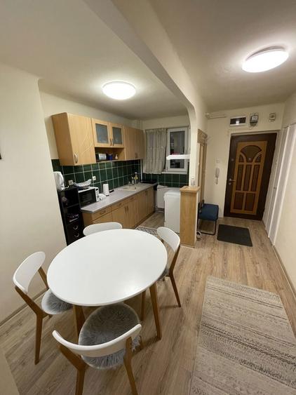 Apartament 2 camere de inchiriat, central, zona piata 700 - 4