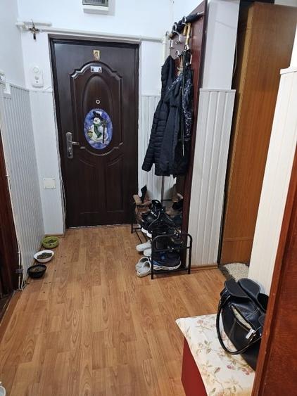 Apartament de vânzare 4 camere - 7