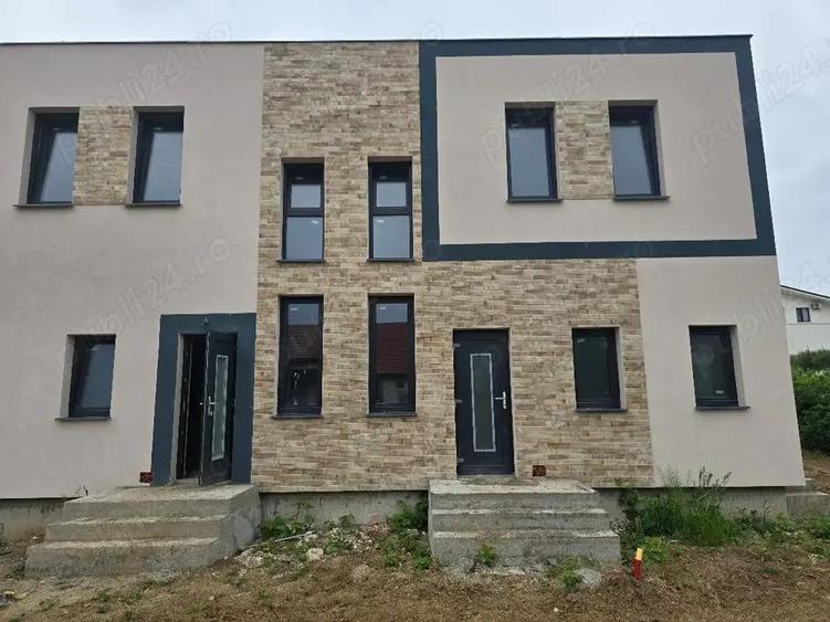 Vand duplex in Sinmartin , SC110, P+E, ter 270 , gaz , constr 2024, izolatie de 10. - 19