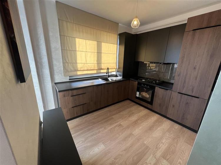 Ap de lux 2 cam, etaj 2(lift), bloc 2024, parcare, Complex Valcom - 9