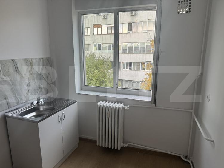Apartament cu 2 camere semidecomandat, 42,60 mp, zona Podu Ros - 6