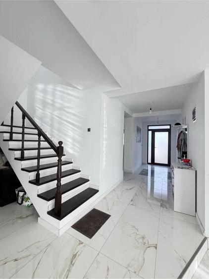 OCAZIE! Vand vila de lux Mosnita noua 330000 euro - 10