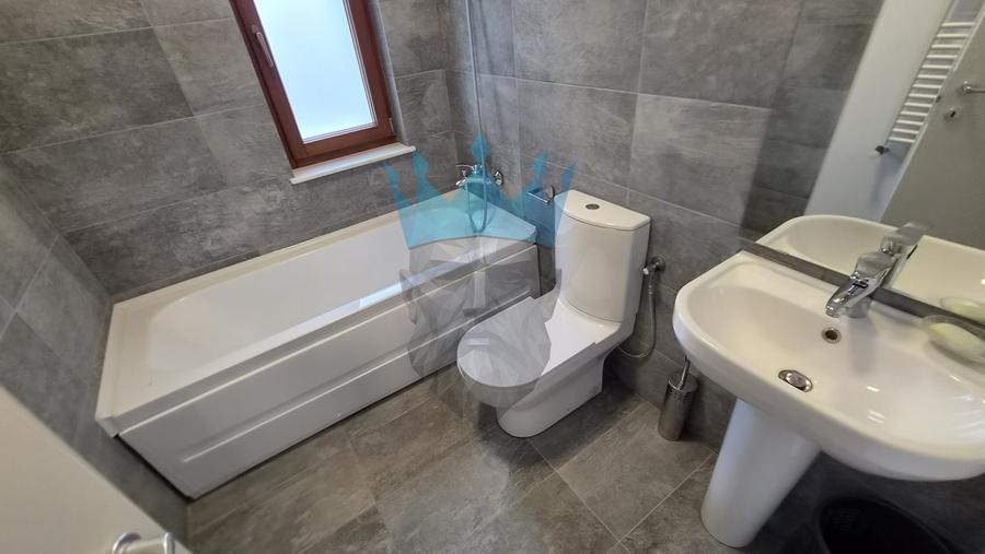 Casă individuală cu 5 camere cu Canalizare în Voluntari