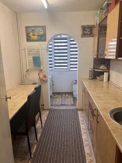 Vand apartament 2 camere Rogerius - 1