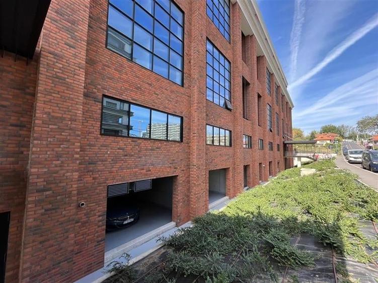 Spatii de birou de inchiriat - Barbu Vacarescu - 216 mp - 1