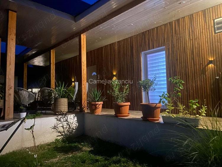 Casa renovata in stil occidental, cu planta?ie de lavanda! Casa renovata in stil occidental, cu planta?ie de lavanda!