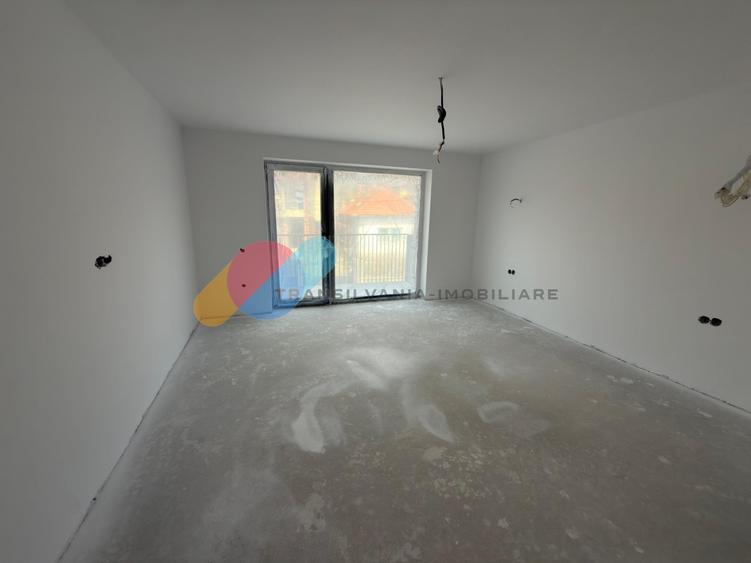 Casă individuala, 258 Mp + teren 446 mp, priveliste spre oras, Dâmbul Rotund - 6