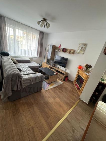 Casa moderna 4 camere 2 bai curte si parcare privata in Arhitectilor - 3