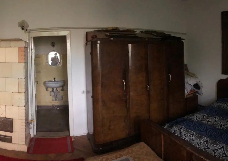 Apartament 3 camere de vanzare la casa str.Vasile Goldis - 10