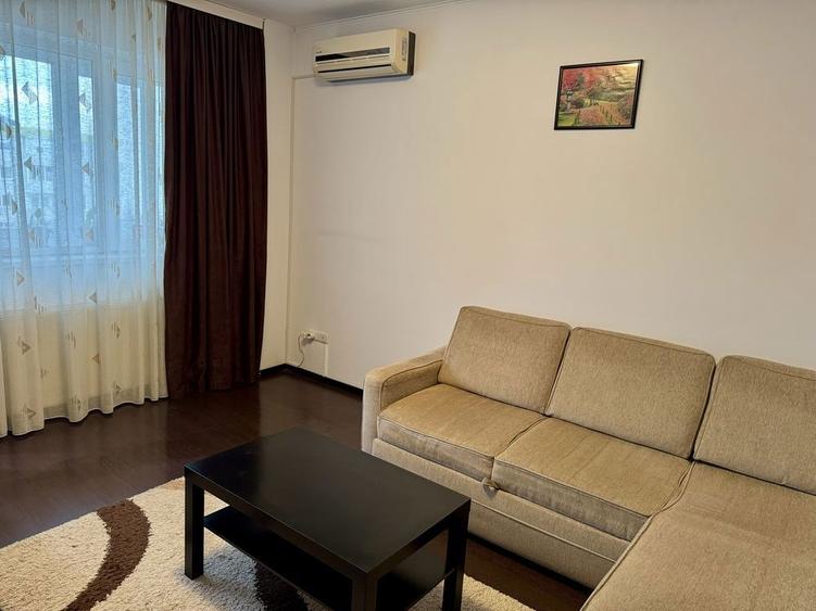 Garsoniera decomandata 36mp sector 4/ parcare inclusa - 1