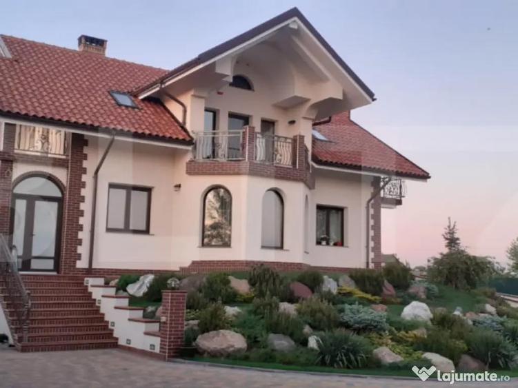 Casa/Vila 236 mp utili, 2743 mp teren, zona Mereni - Salcea - 1