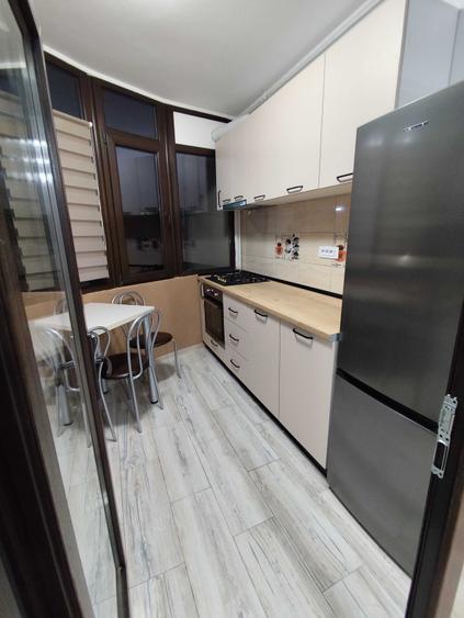 Inchiriez apartament 2 camere Dobroesti - 1
